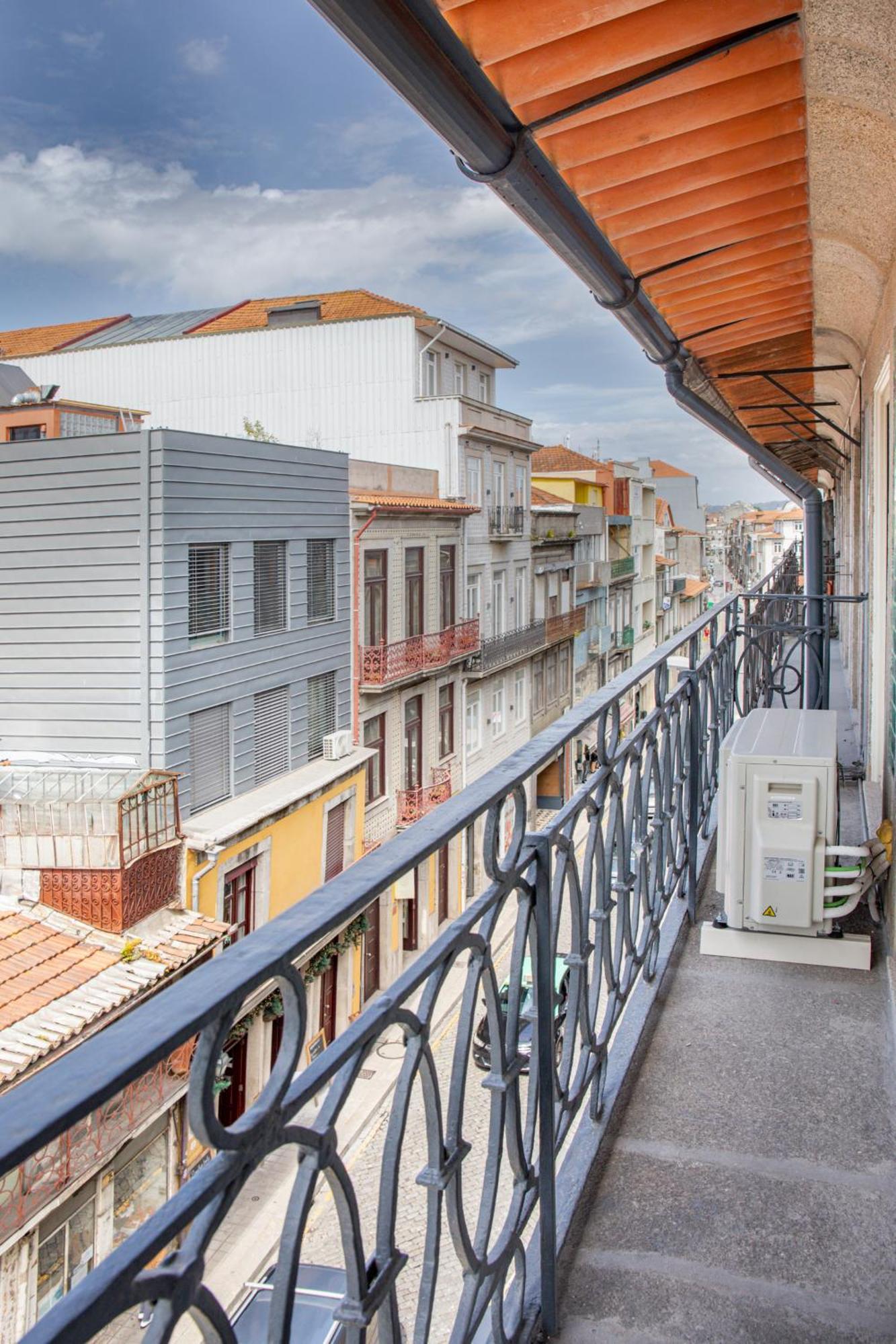Poveiros Oak Loft - Santo Ildefonso Appartement Porto Buitenkant foto