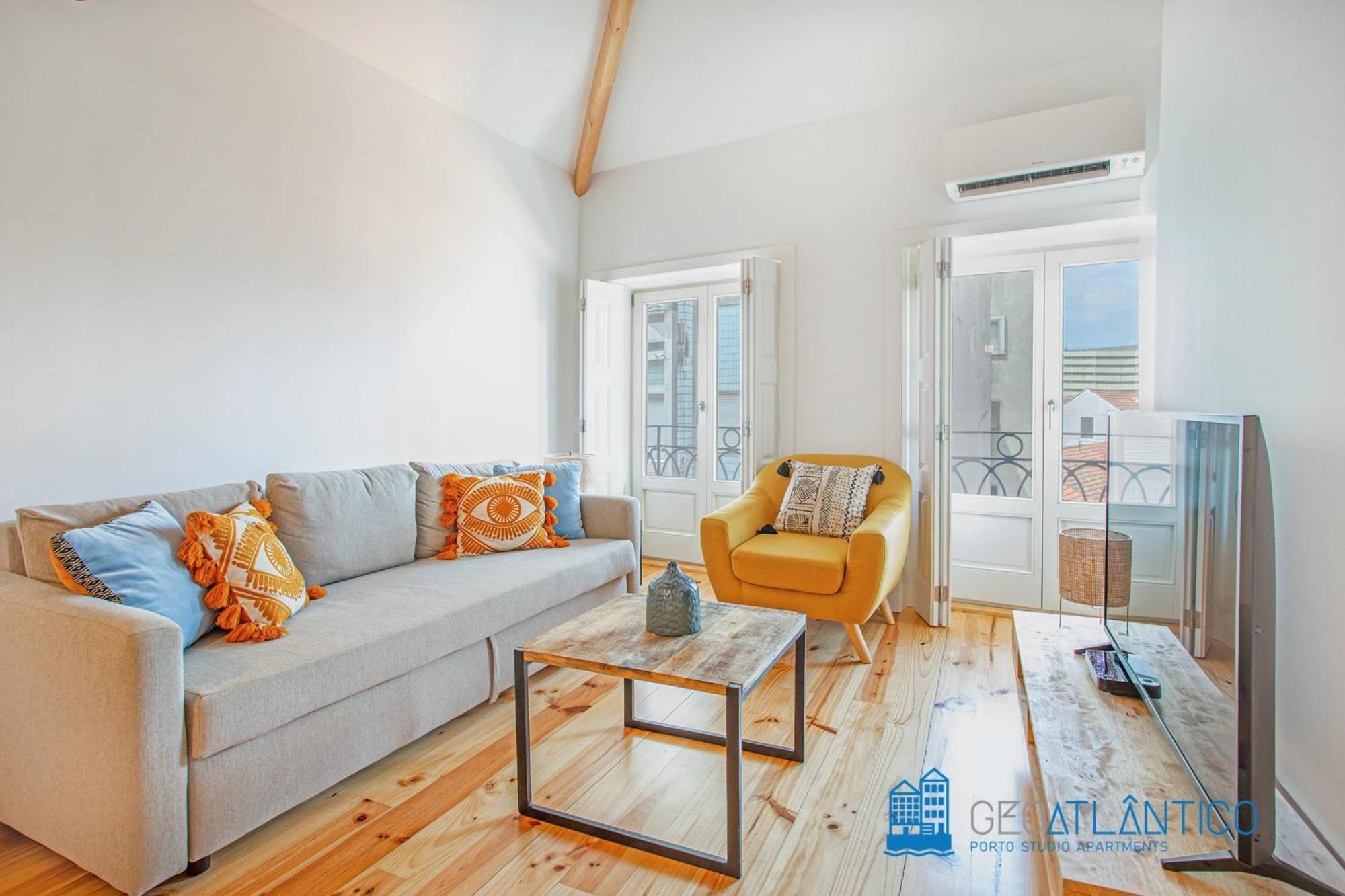 Poveiros Oak Loft - Santo Ildefonso Appartement Porto Buitenkant foto
