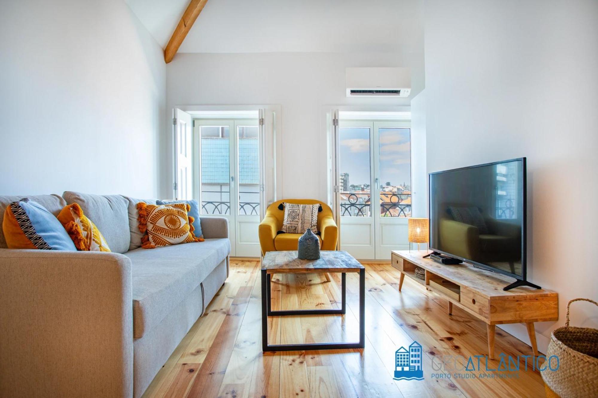 Poveiros Oak Loft - Santo Ildefonso Appartement Porto Buitenkant foto