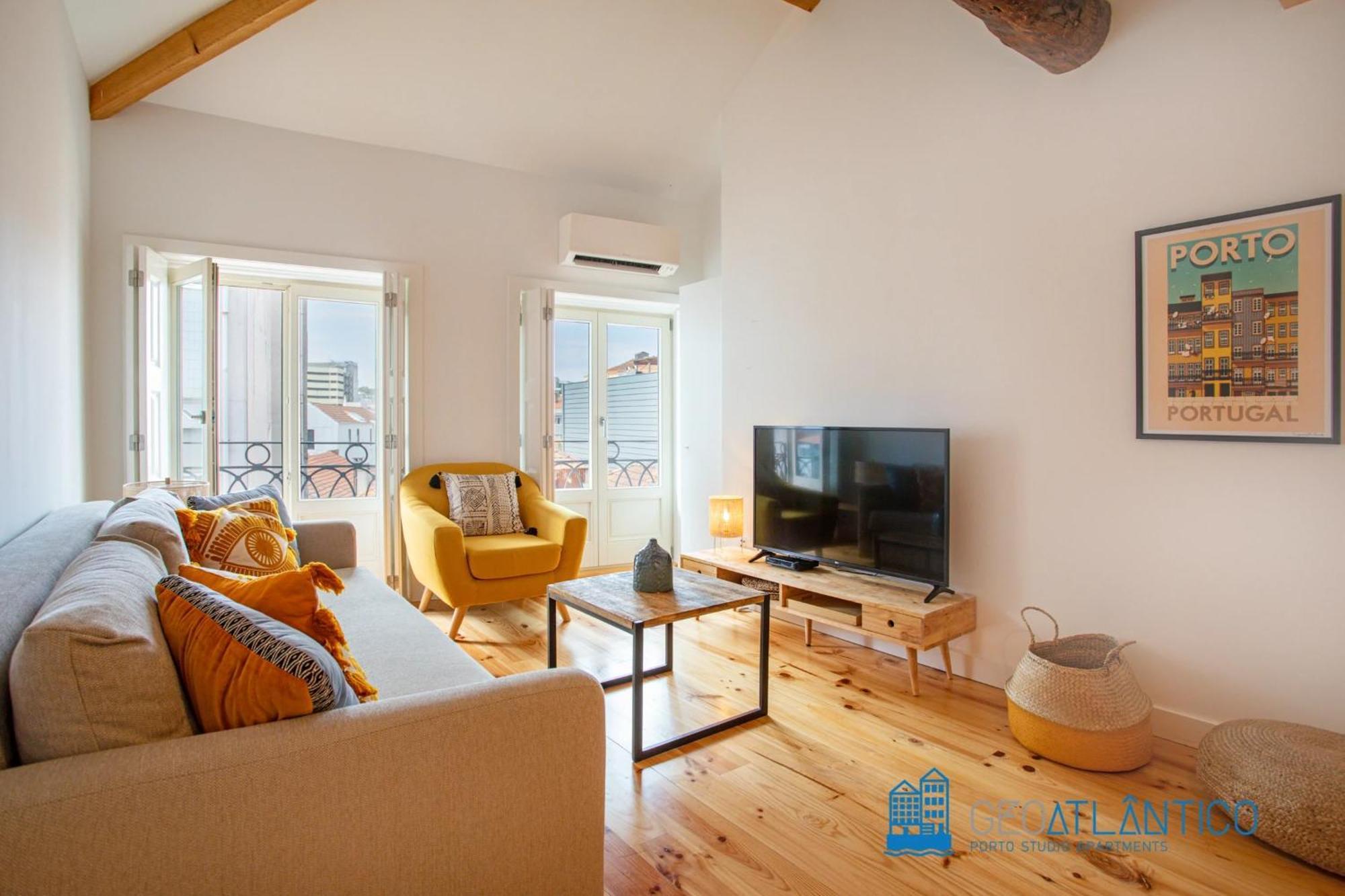 Poveiros Oak Loft - Santo Ildefonso Appartement Porto Buitenkant foto